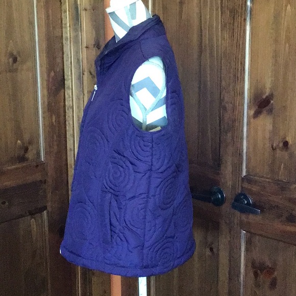 Vest - Picture 3 of 3